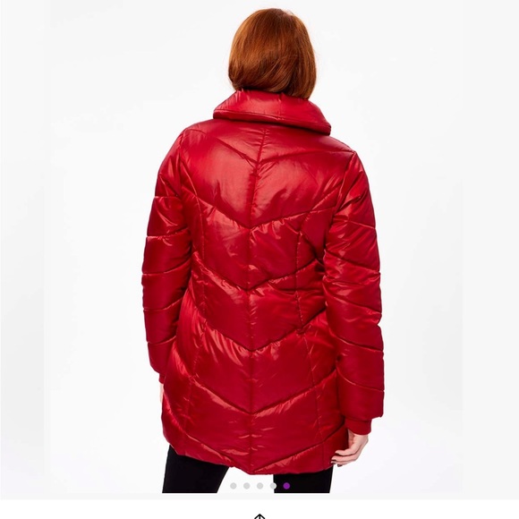 Dark red puffer coat - Picture 5 of 6